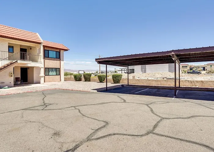 Water & Mtn-view Gem W/ Patio In Havasu Lake Havasu City
