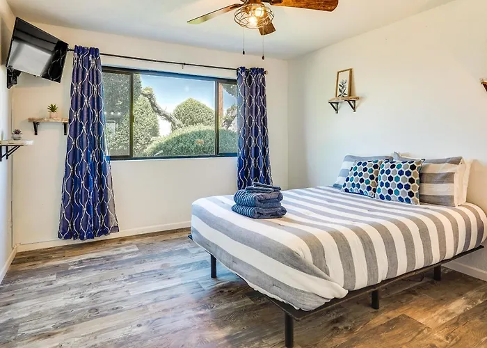 Holiday home Water & Mtn-view Gem W/ Patio In Havasu Lake Havasu City