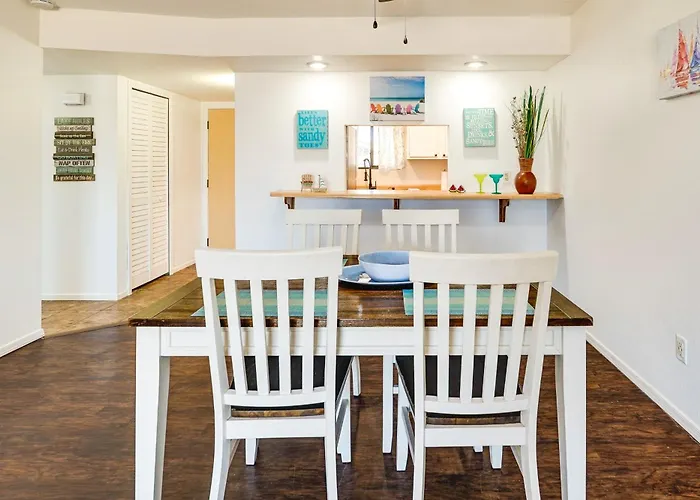 Water & Mtn-view Gem W/ Patio In Havasu Holiday home Lake Havasu City